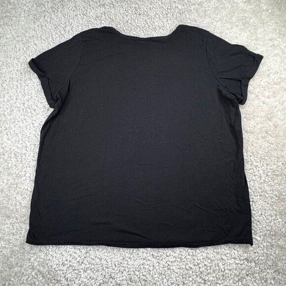Torrid Black Cotton V-Neck Ladder Slash Tee - Picture 3 of 9